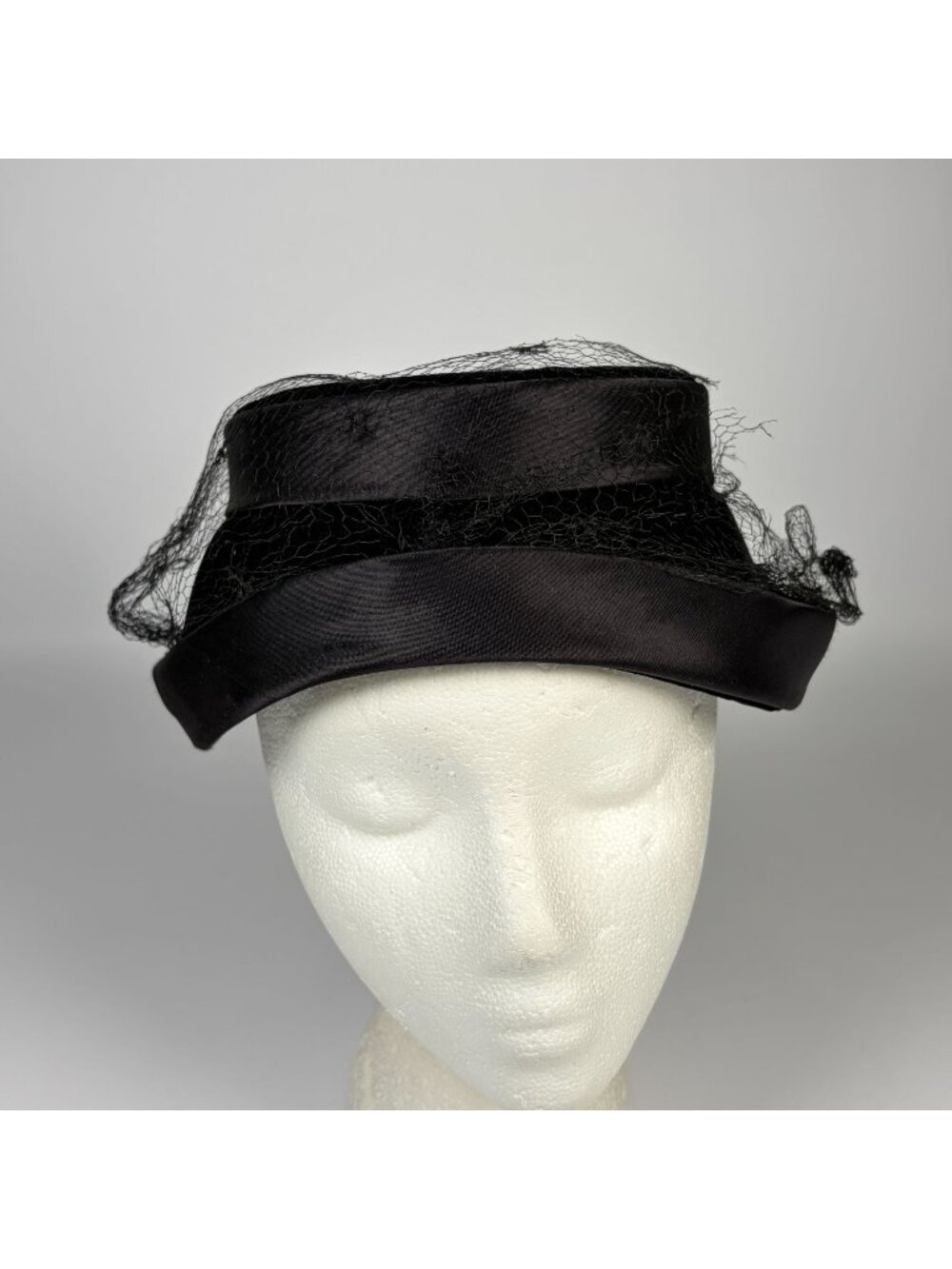 Vintage Ladies Pillbox Hat Black Satin and Velvet